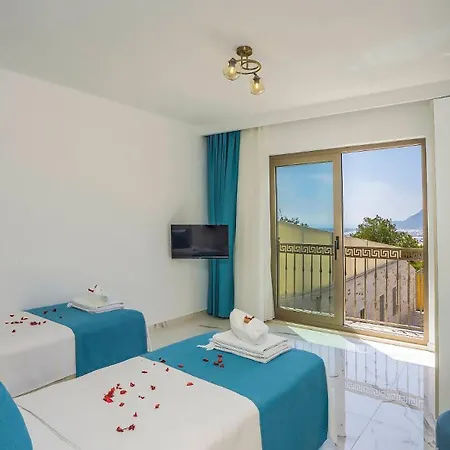 Avantgarde-1 Kaş